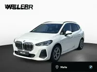 Gebraucht BMW 223 Active Tourer M Sport 197 PS (144 kW) 2023 Alpinweiss iii (weiß) Van / Kleinbus