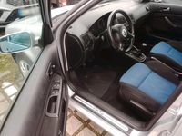 Gebraucht VW Golf IV 2001 Silber Limousine