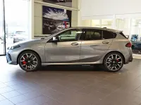 Gebraucht BMW M135 Performance 300 PS (220 kW) 2026 Grau Kleinwagen