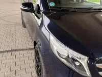 Gebraucht Mercedes V220 Edition 163 PS (119 kW) 2018 Blau Van / Kleinbus