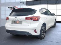 Gebraucht Ford Focus Titanium 125 PS (91 kW) 2024 Frostweiß (weiß) Limousine