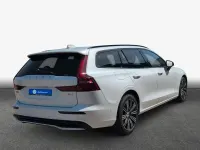 Gebraucht Volvo V60 Plus 197 PS (144 kW) 2025 Crystal weißperleffekt Kombi