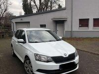 Gebraucht Skoda Fabia Ambition 90 PS (66 kW) 2015 Limousine