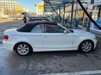 Gebraucht BMW 120 Cabriolet 170 PS (125 kW) 2008 Weiß Cabrio