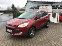 Usado Ford Kuga Trend 150 HP (110 kW) 2015 Vermelho SUV