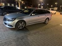 Gebraucht Mercedes E220 170 PS (125 kW) 2015 Silber Kombi