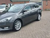 Gebraucht Ford Focus Titanium 125 PS (91 kW) 2016 Grau Kombi