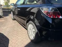 Gebraucht Opel Astra GTC Innovation 90 PS (66 kW) 2009 Schwarz Limousine