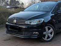 Gebraucht VW Touran 116 PS (85 kW) 2019 Schwarz Van / Kleinbus