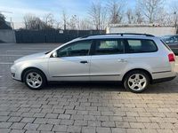 Gebraucht VW Passat 120 PS (88 kW) 2005 Silber Kombi