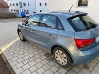 Gebraucht Audi A1 Sportback Attraction 86 PS (63 kW) 2013 Blau Kleinwagen