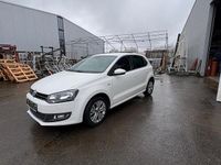 Gebraucht VW Polo 90 PS (66 kW) 2013 Weiß Kleinwagen