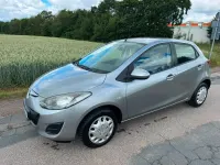 Gebraucht Mazda 2 95 PS (69 kW) 2012 Silber Kleinwagen