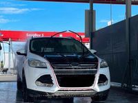 Gebraucht Ford Kuga Titanium 140 PS (102 kW) 2014 Weiß SUV