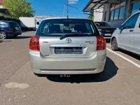 Gebraucht Toyota Corolla 90 PS (66 kW) 2005 Silber Limousine