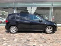 Gebraucht VW Touran Comfortline 150 PS (110 kW) 2023 Schwarz Van / Kleinbus