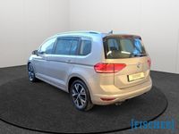 Gebraucht VW Touran Highline 150 PS (110 kW) 2019 Titanium beige Van / Kleinbus