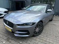Używany Jaguar XE SE 250 KM (183 kW) 2020 Szary Sedan/Limuzyna