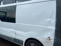 Gebraucht Opel Vivaro 115 PS (84 kW) 2004 Weiß Van / Kleinbus