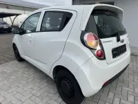 Gebraucht Chevrolet Spark 68 PS (50 kW) 2013 Weiß Kleinwagen