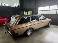 Gebraucht Mercedes 300 121 PS (88 kW) 1983 Gold Limousine