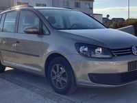 Gebraucht VW Touran Trendline 105 PS (77 kW) 2013 Beige Van / Kleinbus