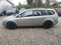 Gebraucht Ford Focus Style 110 PS (80 kW) 2009 Gold Kombi