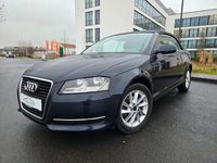 Gebraucht Audi A3 Cabriolet Attraction 105 PS (77 kW) 2011 Blau Cabrio