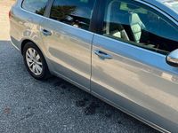 Gebraucht VW Passat 2012 Silber Kombi