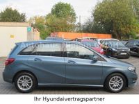 Gebraucht Mercedes B200 Style 156 PS (114 kW) 2014 Blau Van / Kleinbus