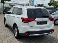 Gebraucht Mitsubishi Outlander 150 PS (110 kW) 2016 Weiß SUV