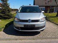 Second-hand VW Sharan 140 CP (102 kW) 2012 Argintiu Monovolum