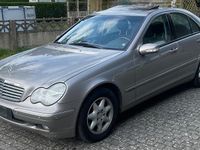 Gebraucht Mercedes C220 Elegance 143 PS (105 kW) 2003 Beige Limousine