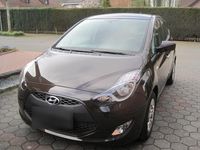 Gebraucht Hyundai ix20 90 PS (66 kW) 2017 Braun Kleinwagen