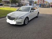 Gebraucht Mercedes E220 170 PS (125 kW) 2012 Weiß Limousine