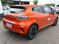 Gebraucht Renault Clio Techno 91 PS (66 kW) 2024 Valenciaorange metallic Kleinwagen