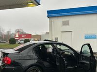 Gebraucht BMW 320 177 PS (130 kW) 2009 Schwarz Limousine