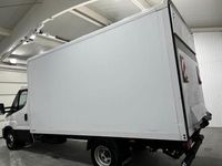 Second-hand Iveco Daily 156 CP (114 kW) 2024 Alb Van