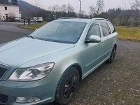 Gebraucht Skoda Octavia 241 PS (177 kW) 2011 Blau Kombi