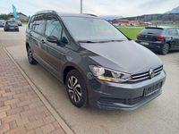 Gebraucht VW Touran Active 150 PS (110 kW) 2021 Uranograu Van / Kleinbus