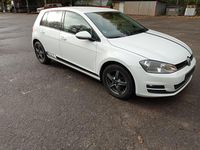 Gebraucht VW Golf VII 102 PS (75 kW) 2013 Weiß Kleinwagen