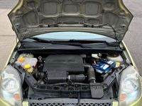 Gebraucht Ford Fiesta 69 PS (50 kW) 2006 Grün Kleinwagen
