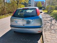 Usata Ford Focus 100 CV (73 kW) 2004 Blu Station wagon