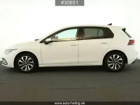 Usata VW Golf VIII Active 150 CV (110 kW) 2023 Bianco Berlina