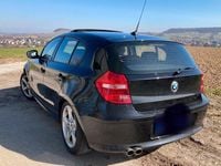 Gebraucht BMW 130 265 PS (194 kW) 2010 Schwarz Kleinwagen