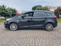Gebraucht Kia Carens 141 PS (103 kW) 2017 Schwarz Van / Kleinbus