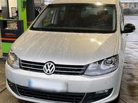 Second-hand VW Sharan 140 CP (102 kW) 2012 Gri Monovolum