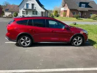 Gebraucht Ford Focus 182 PS (133 kW) 2019 Rot Kombi