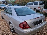 Gebraucht Mercedes E270 177 PS (130 kW) 2003 Silber Limousine
