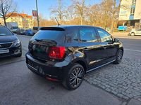 Gebraucht VW Polo Allstar 90 PS (66 kW) 2016 Deep black perleffekt Kleinwagen